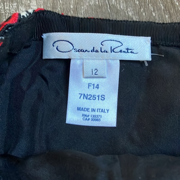 Oscar de la Renta - Picture 2 of 14